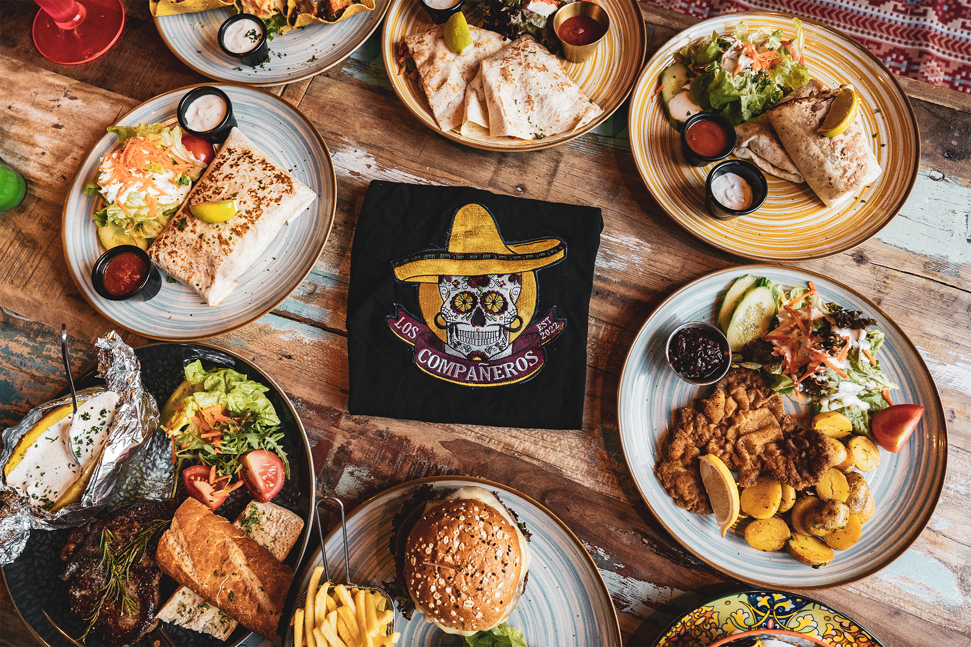 Los Compañeros – Cantina Ambiente